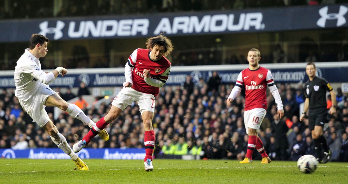 Gareth Bale strikes for Tottenham against Arsenal