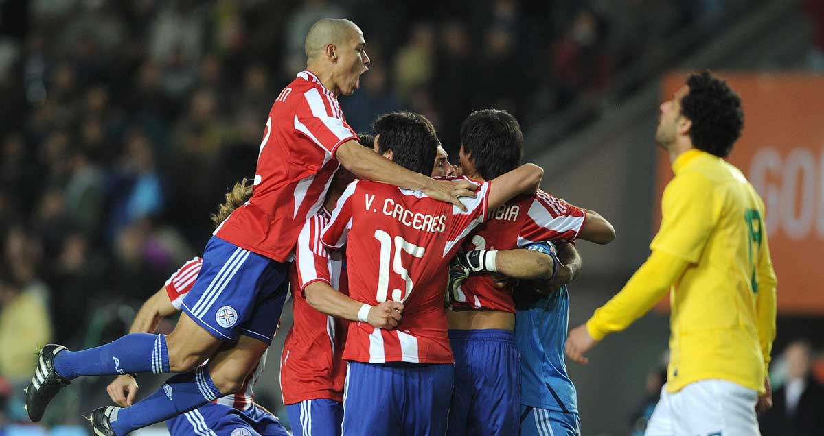 Paraguay-eliminate-Brazil-from-the-2011-Copa-America